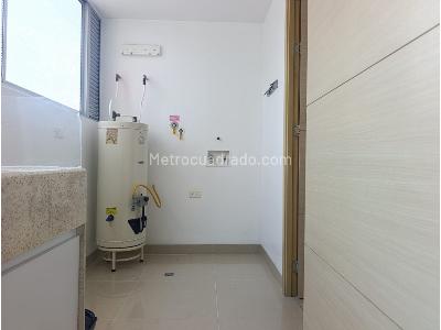 Apartamento de 3 alcobas en venta en El Poblado, Medellín, 136 m² · foto 11 de 20