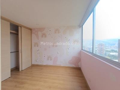 Apartamento de 3 alcobas en venta en El Poblado, Medellín, 136 m² · foto 17 de 20