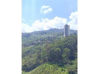 Apartamento de 3 alcobas en venta en Las Lomitas, Sabaneta, 89 m² · foto 10 de 20