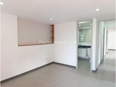 Apartamento de 3 alcobas en venta en Las Lomitas, Sabaneta, 89 m² · foto 11 de 20