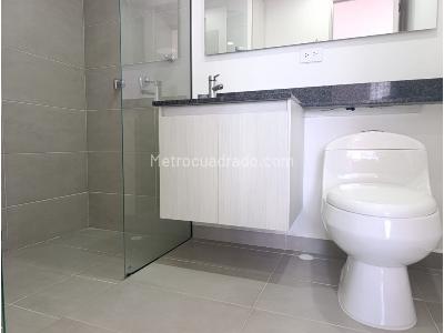 Apartamento de 3 alcobas en venta en Las Lomitas, Sabaneta, 89 m² · foto 16 de 20