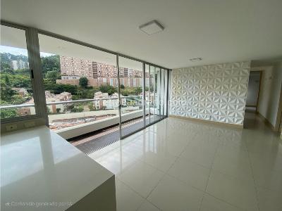 Apartamento en venta en Loma Del Indio, Medellín · foto 2 de 18