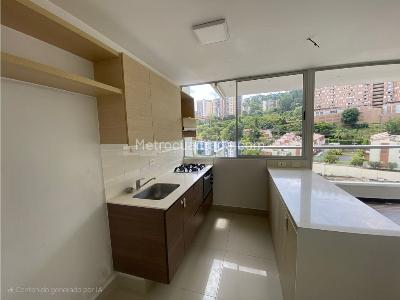 Apartamento en venta en Loma Del Indio, Medellín · foto 6 de 18