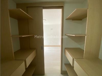 Apartamento en venta en Loma Del Indio, Medellín · foto 16 de 18