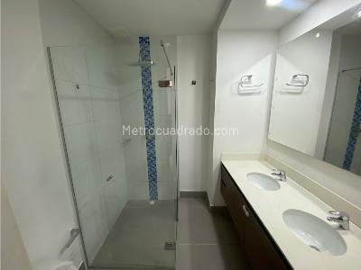 Apartamento en venta en Loma Del Indio, Medellín · foto 17 de 18