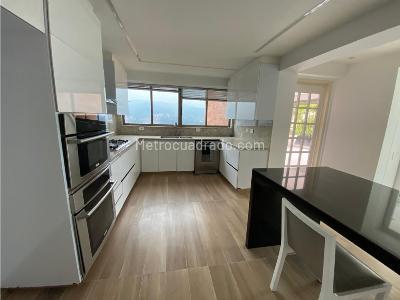 Apartamento de 4 alcobas en venta en El Poblado, Medellín, 321 m² · foto 8 de 20