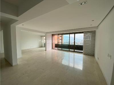 Apartamento de 4 alcobas en venta en El Poblado, Medellín, 321 m² · foto 9 de 20