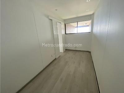 Apartamento de 4 alcobas en venta en El Poblado, Medellín, 321 m² · foto 18 de 20