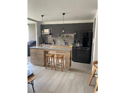 Apartamento de 2 alcobas en venta en Asdesilla, Sabaneta, 83 m² · foto 10 de 20