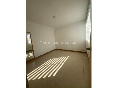 Apartamento de 2 alcobas en venta en San Remo, Sabaneta, 64 m² · foto 11 de 20