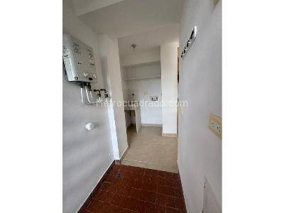 Apartamento de 2 alcobas en venta en San Remo, Sabaneta, 64 m² · foto 16 de 20