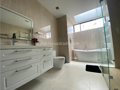 Casa de 4 alcobas en venta en Las Palmas, Envigado · foto 19 de 20