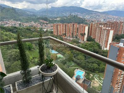 Apartamento de 3 alcobas en venta en Loma De Los Bernal, Medellín, 120 m² · foto 9 de 9