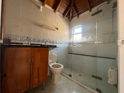 Casa de 3 alcobas en venta en La Mota, Medellín, 150 m² · foto 8 de 9