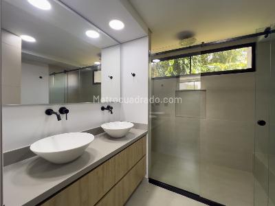 Apartamento en venta en El Poblado, Medellín · foto 20 de 20