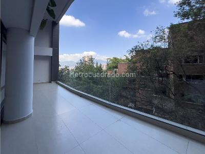 Apartamento en venta en El Poblado, Medellín · foto 2 de 20