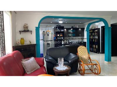 Apartamento de 4 alcobas en venta en Laureles, Medellín, 110 m² · foto 3 de 19