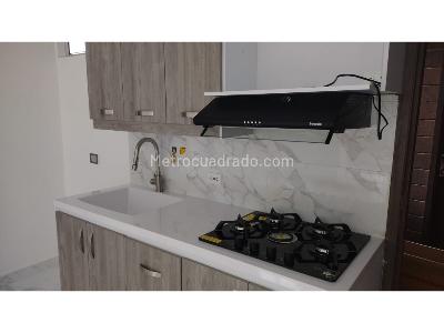 Apartamento en venta en Loma Del Indio, Medellín · foto 2 de 17