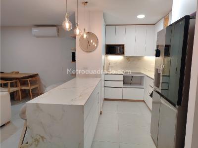 Apartamento en venta en Loma De Las Brujas, Envigado · foto 2 de 20