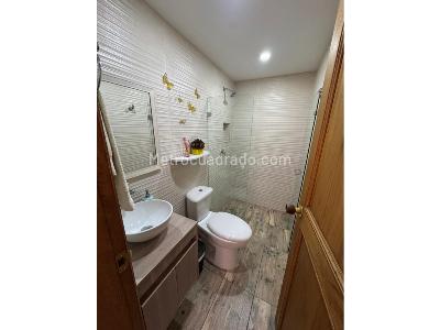 Casa de 5 alcobas en venta en Loma De Los Bernal, Medellín, 192 m² · foto 16 de 20