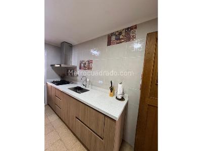 Casa de 5 alcobas en venta en Loma De Los Bernal, Medellín, 192 m² · foto 17 de 20