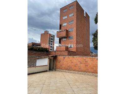 Casa en venta en Belen Rosales, Medellín · foto 4 de 15