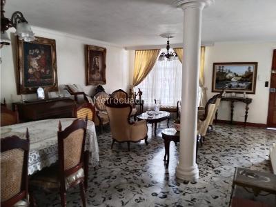 Casa en venta en Belen Rosales, Medellín · foto 6 de 15