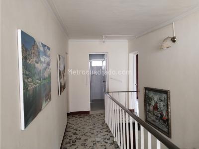 Casa en venta en Belen Rosales, Medellín · foto 8 de 15