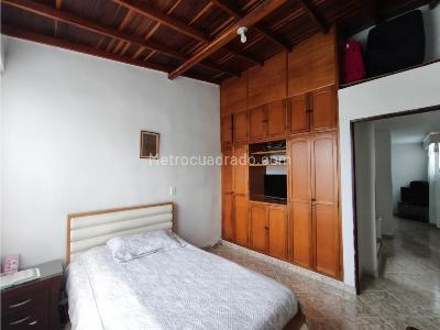 Casa de 5 alcobas en venta en Rodeo Alto, Medellín, 90 m² · foto 11 de 19