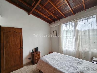 Casa de 5 alcobas en venta en Rodeo Alto, Medellín, 90 m² · foto 12 de 19