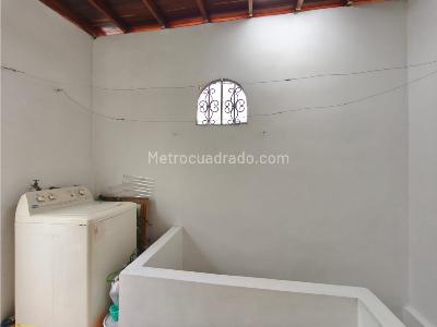 Casa de 5 alcobas en venta en Rodeo Alto, Medellín, 90 m² · foto 14 de 19