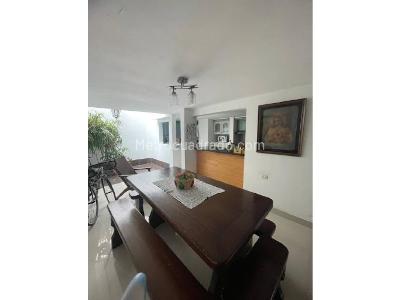 Casa de 4 alcobas en venta en La Mota, Medellín, 145 m² · foto 4 de 16