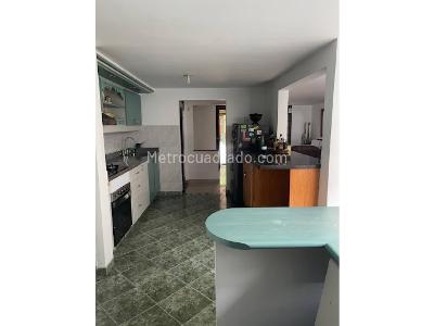 Casa de 4 alcobas en venta en La Mota, Medellín, 145 m² · foto 12 de 16