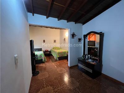 Casa de 4 alcobas en venta en Belen Aliadas, Medellín, 225 m² · foto 7 de 19