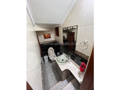 Casa de 4 alcobas en venta en Belen Aliadas, Medellín, 225 m² · foto 17 de 19