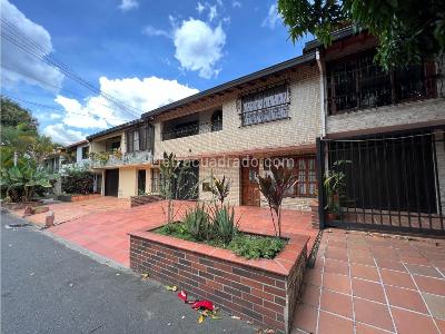 Casa de 4 alcobas en venta en Belen Aliadas, Medellín, 225 m² · foto 19 de 19