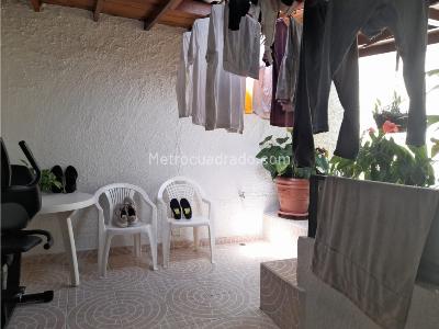 Casa de 5 alcobas en venta en Centro, Envigado, 250 m² · foto 15 de 18