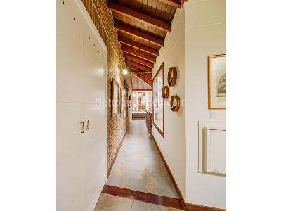 Casa de 5 alcobas en venta en Loma Del Escobero, Envigado, 407 m² · foto 5 de 20
