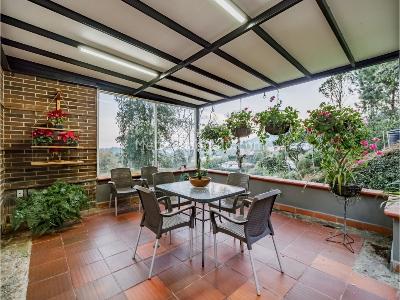 Casa de 5 alcobas en venta en Loma Del Escobero, Envigado, 407 m² · foto 9 de 20