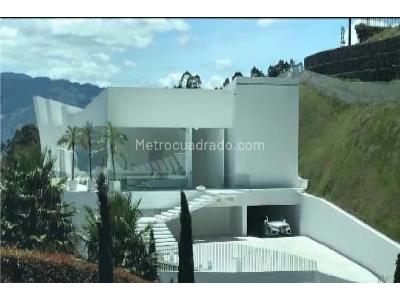Casa de 4 alcobas en venta en Las Palmas, Medellín, 600 m² · foto 2 de 16