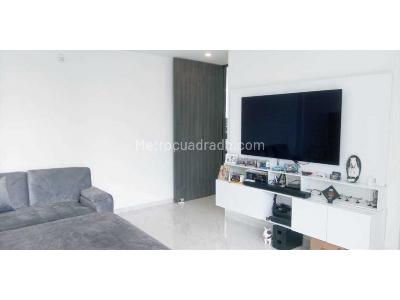 Casa de 3 alcobas en venta en La Catedral, Envigado, 380 m² · foto 4 de 20