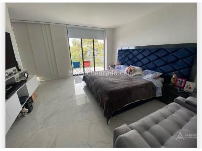 Casa de 3 alcobas en venta en La Catedral, Envigado, 380 m² · foto 17 de 20