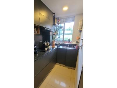 Apartamento de 3 alcobas en venta en San Jose, Sabaneta, 72 m² · foto 2 de 20