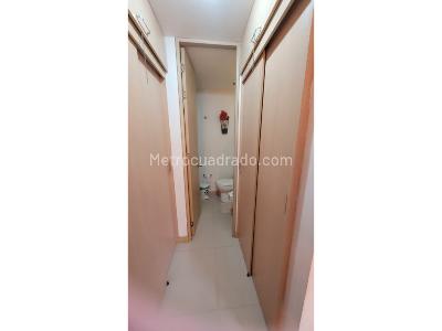 Apartamento de 3 alcobas en venta en San Jose, Sabaneta, 72 m² · foto 16 de 20