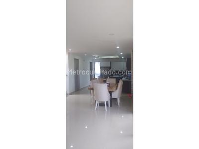 Casa de 4 alcobas en venta en Loma Del Escobero, Envigado, 300 m² · foto 4 de 20