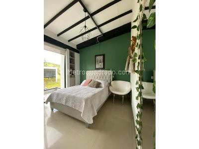 Casa de 4 alcobas en venta en Loma Del Escobero, Envigado, 300 m² · foto 17 de 20