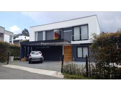 Casa de 4 alcobas en venta en Loma Del Escobero, Envigado, 300 m² · foto 20 de 20