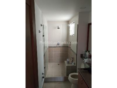 Casa de 4 alcobas en venta en Envigado, Medellín, 234 m² · foto 7 de 14