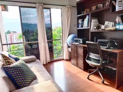 Casa de 4 alcobas en venta en Envigado, Medellín, 234 m² · foto 10 de 14
