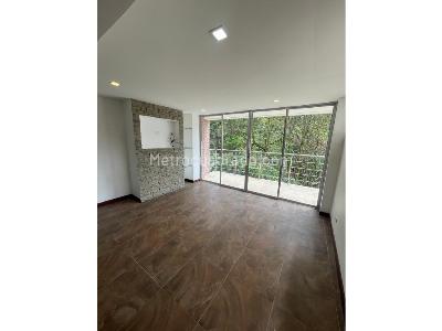 Casa de 5 alcobas en venta en La Doctora, Sabaneta, 390 m² · foto 4 de 20